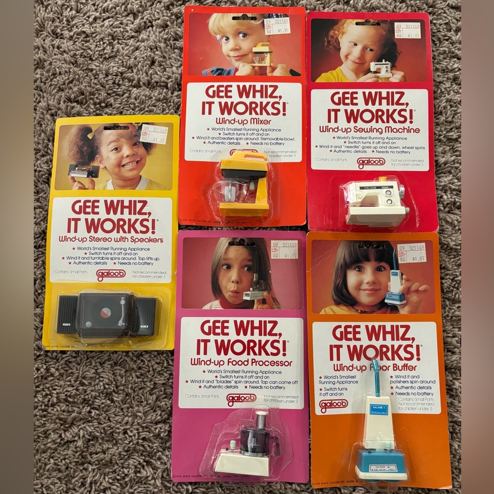 New Vintage Gee Whiz It Works Galoob Barbie Doll Accessories Vacuum Mixer Stereo